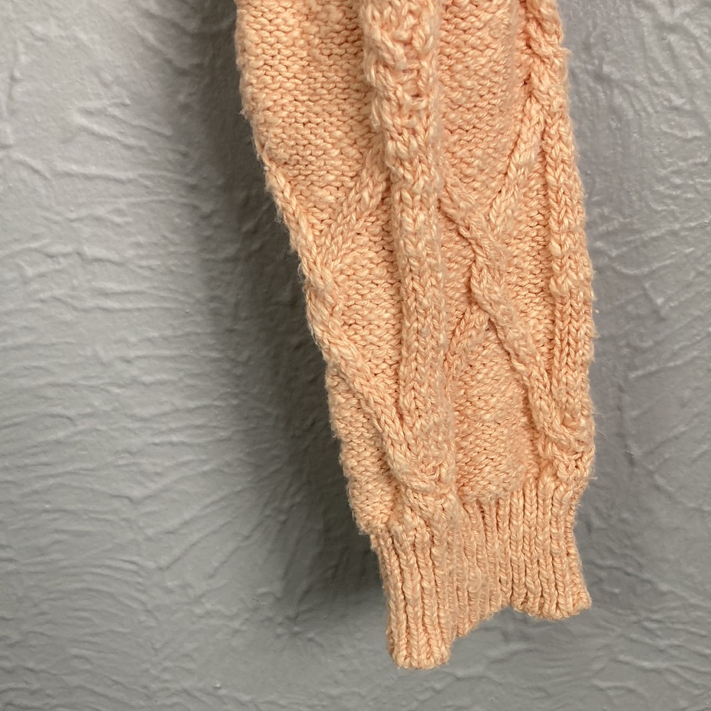 Forever 21 Peachy Pink Long Sleeve Open Knit Crop Top Sweater Size Small - Picture 2 of 8